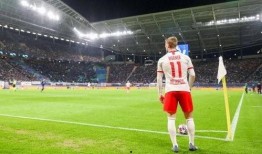 德国足球爆料最新消息,转会风云再起，豪门争抢新星！